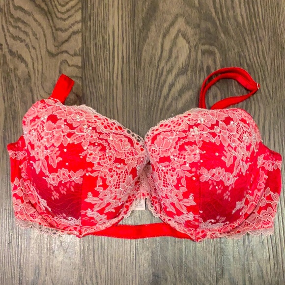 Victoria's Secret Other - Beautiful VS matching lingerie set in red.